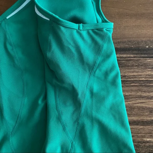 Nike FitDry Athletic Tank Women’s S (4-6) - Picture 5 of 10